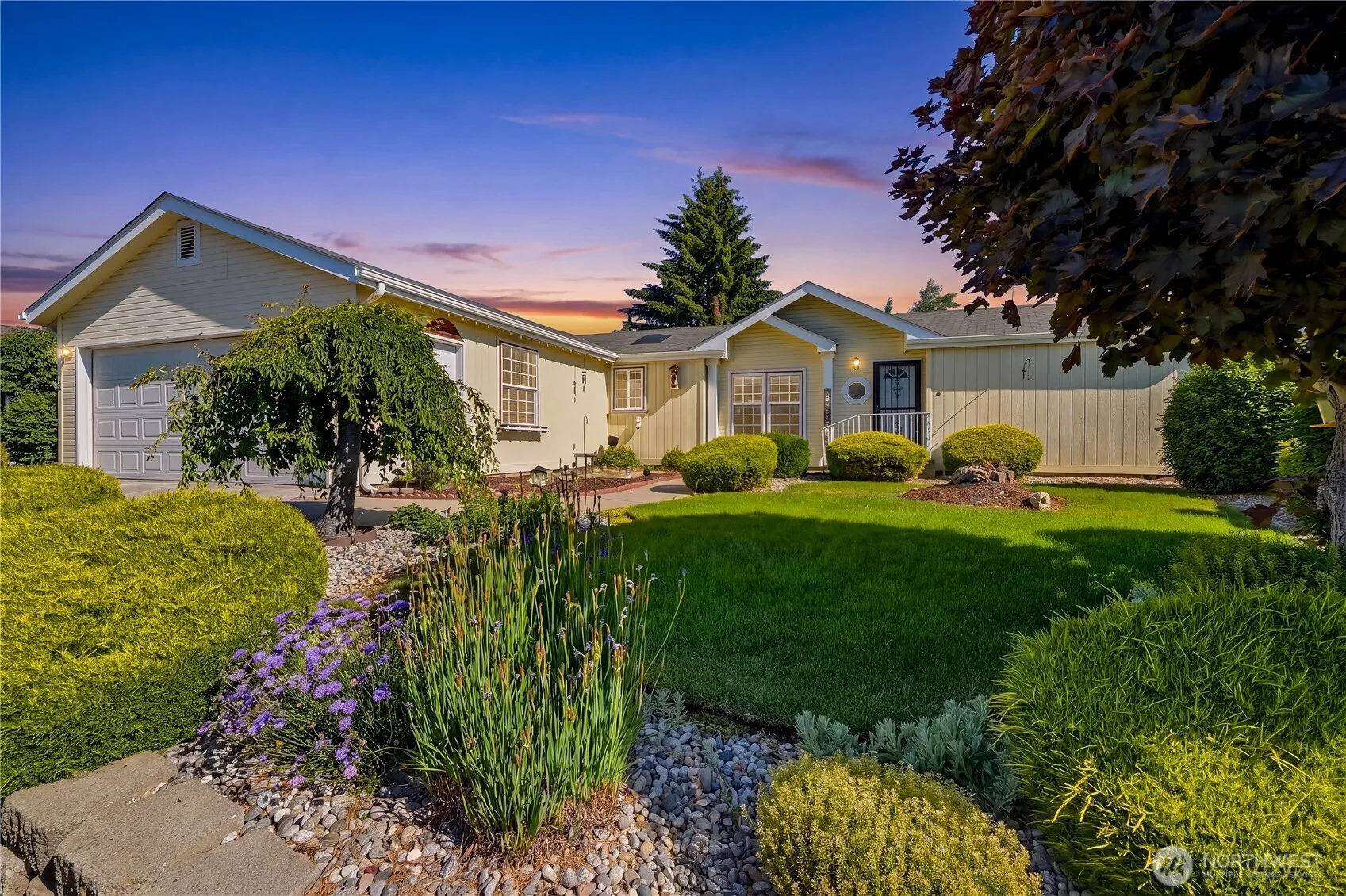 Property photo for 1808 Heritage Drive, Wenatchee