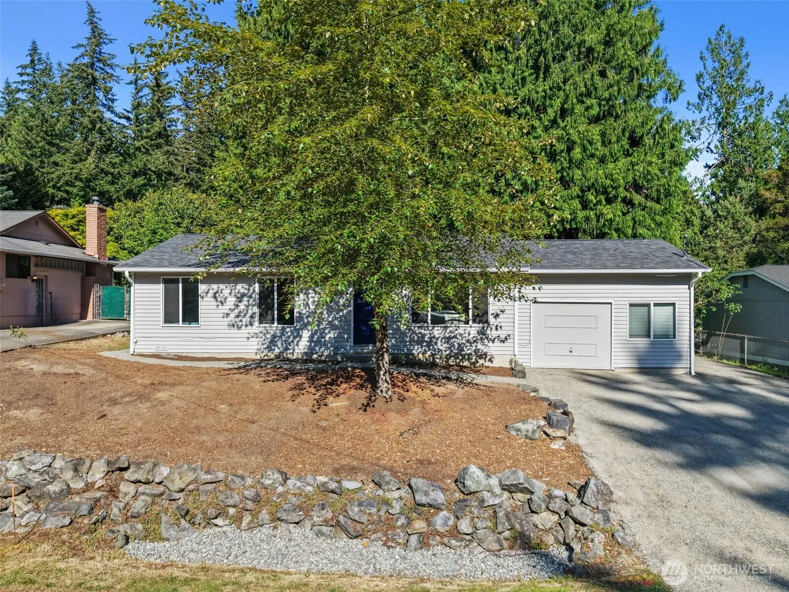 Property photo for 936 210th Avenue Ne, Sammamish photo 2