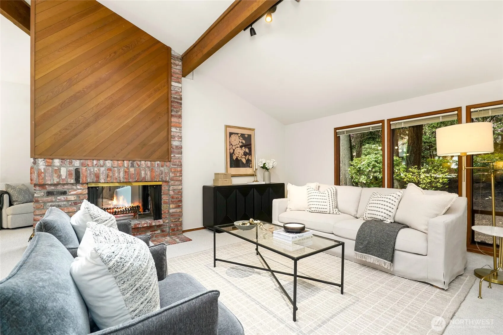 Property photo for 2518 Sahalee Drive East, Sammamish photo 3