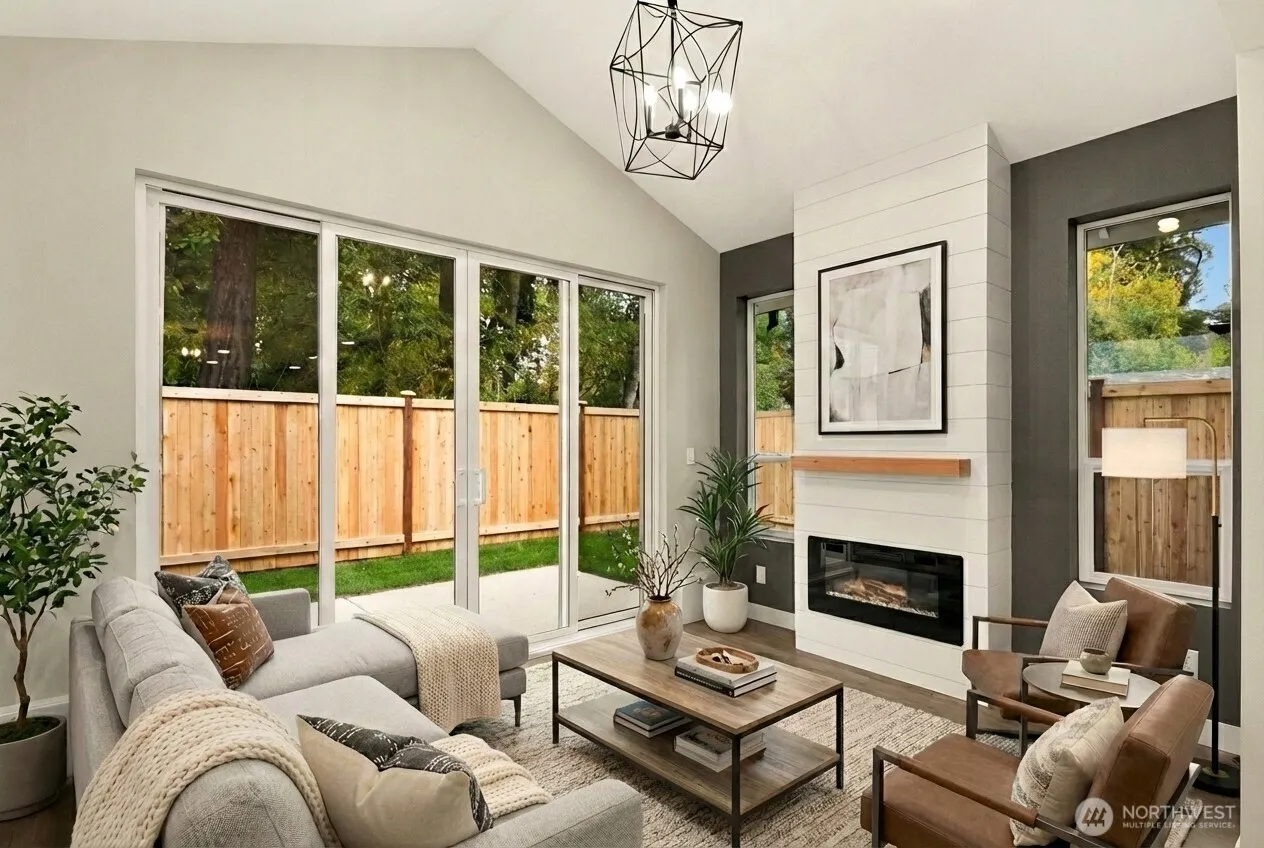 Property photo for 13005 1st Avenue Ne, Seattle photo 4