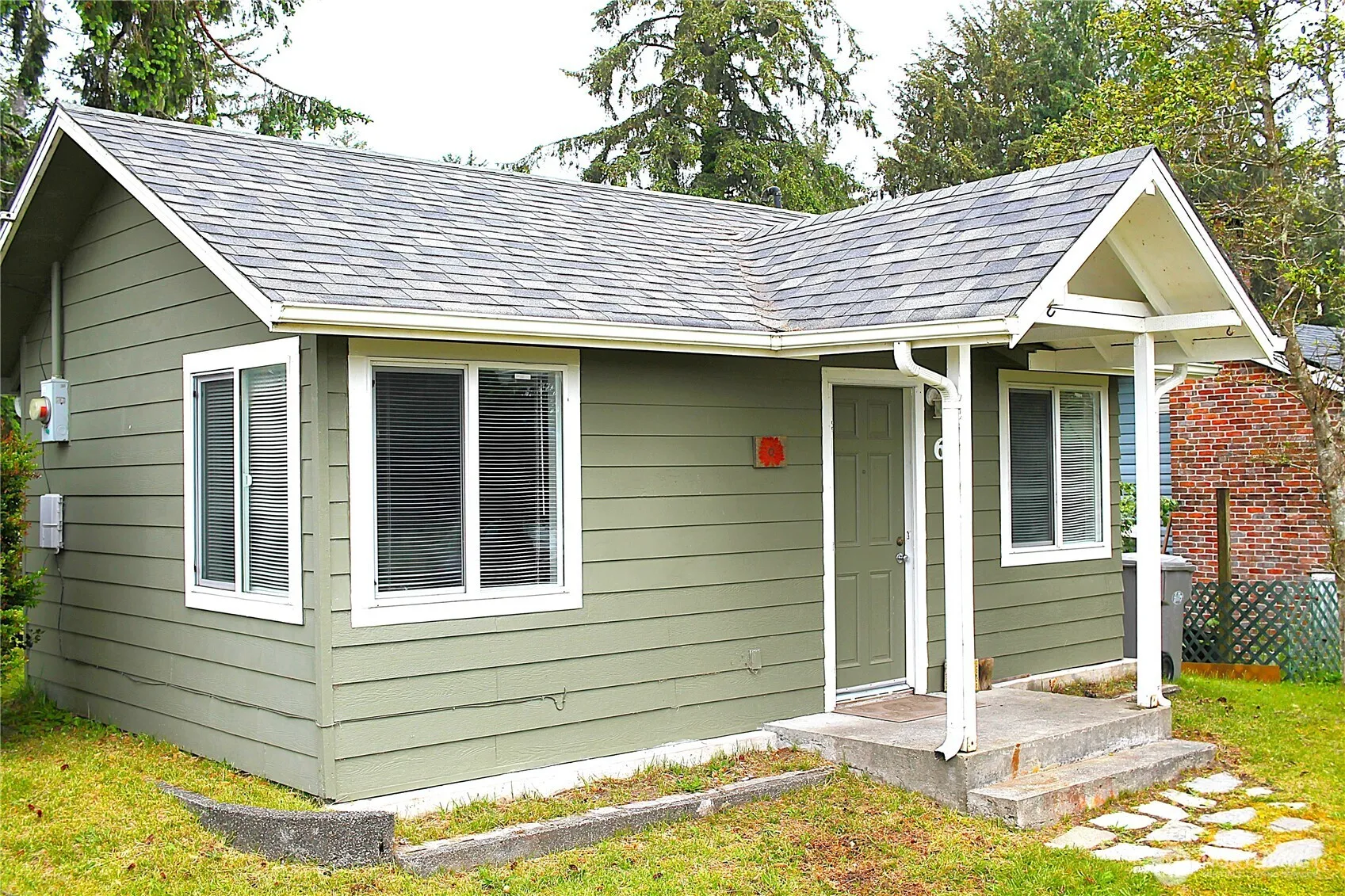 Property photo for 603 N Broadway Street, Westport
