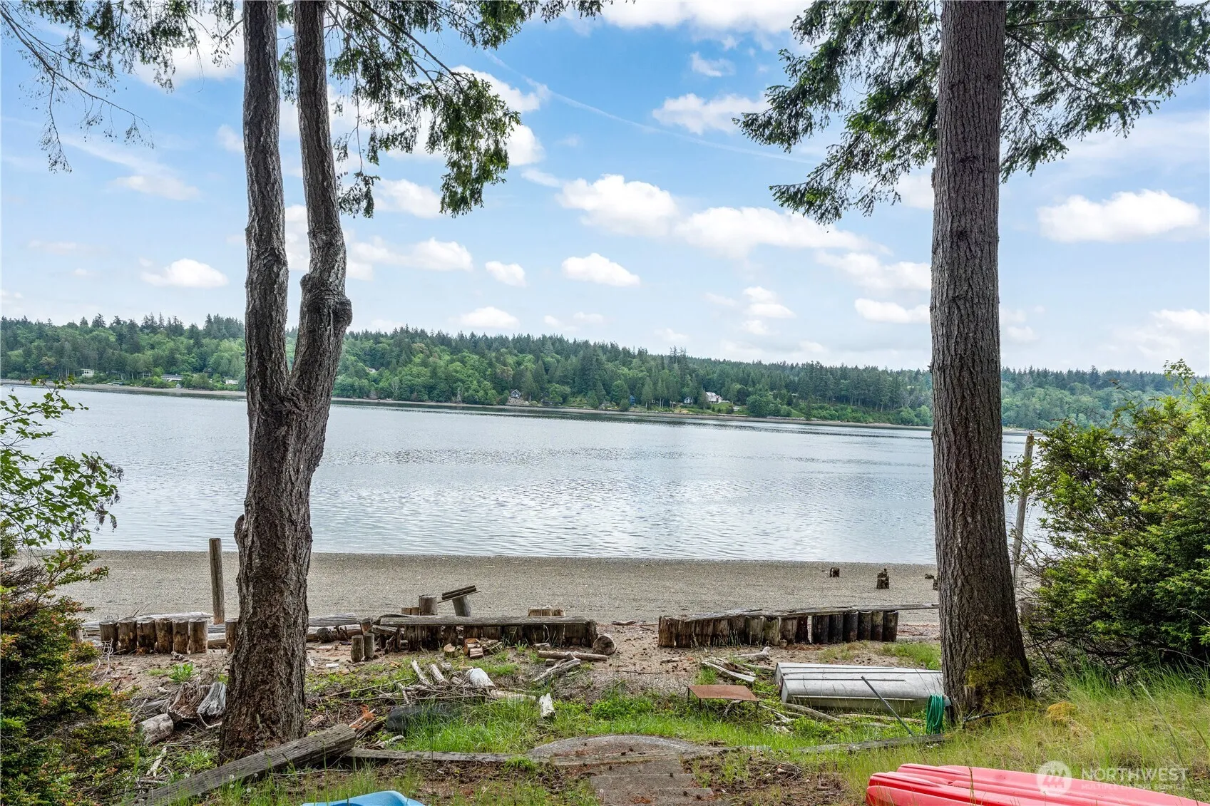 Property photo for 415 E Herron Boulevard Nw, Lakebay