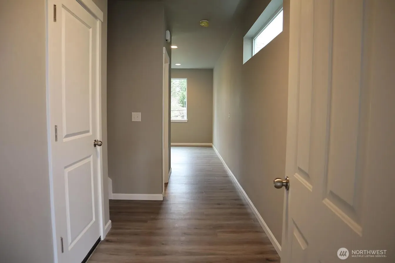 Property photo for 3120 Ponderosa Street Ne, Lacey photo 5