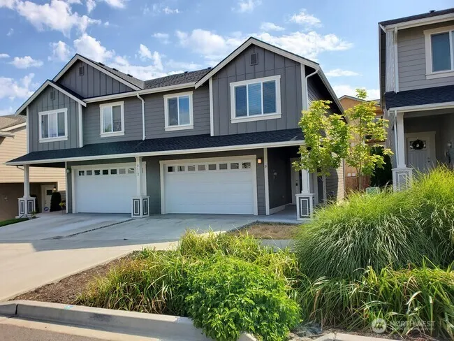 Property photo for 3112 Ponderosa Street Ne, Lacey