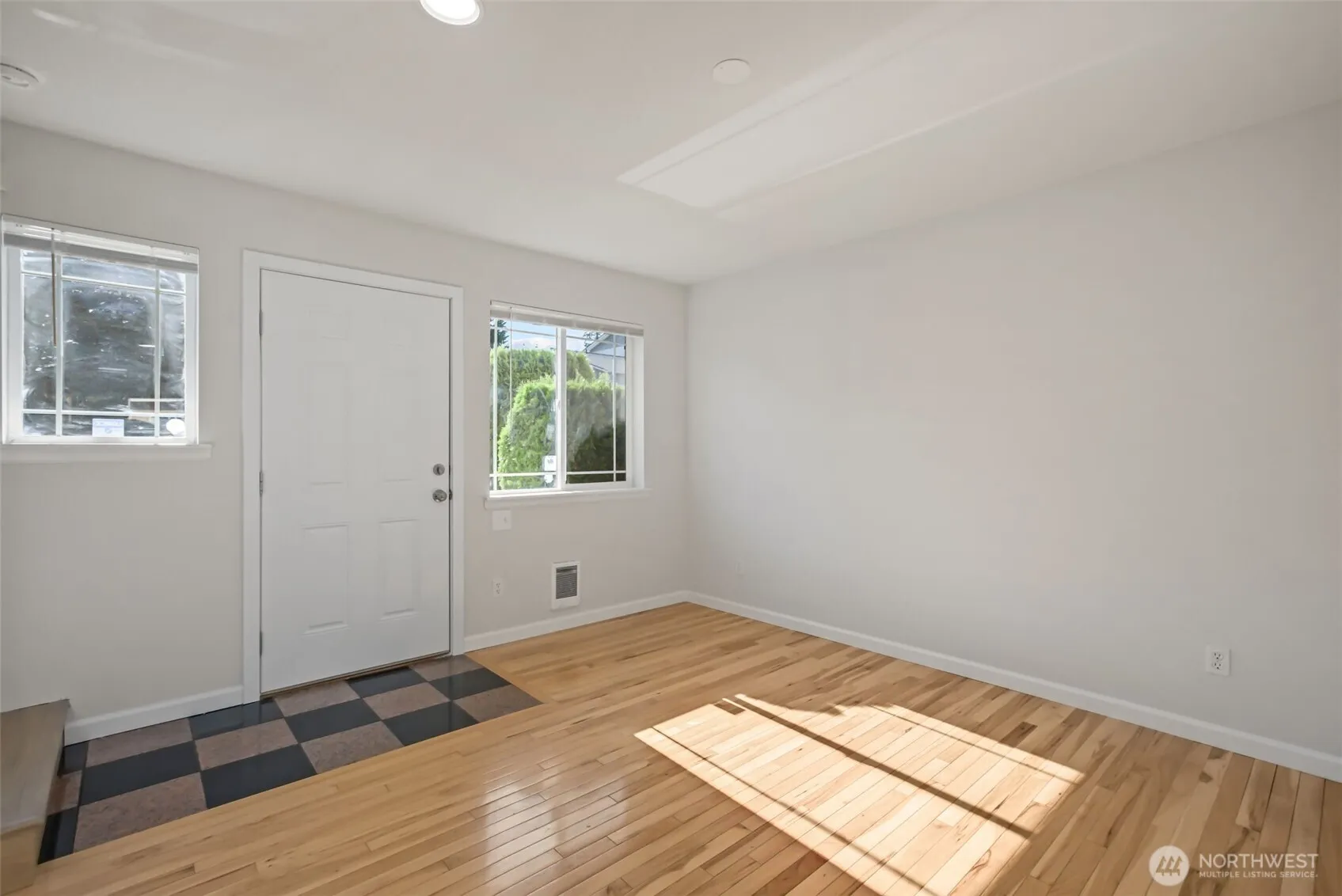 Property photo for 3322 148th Street Sw #b-2, Lynnwood photo 2