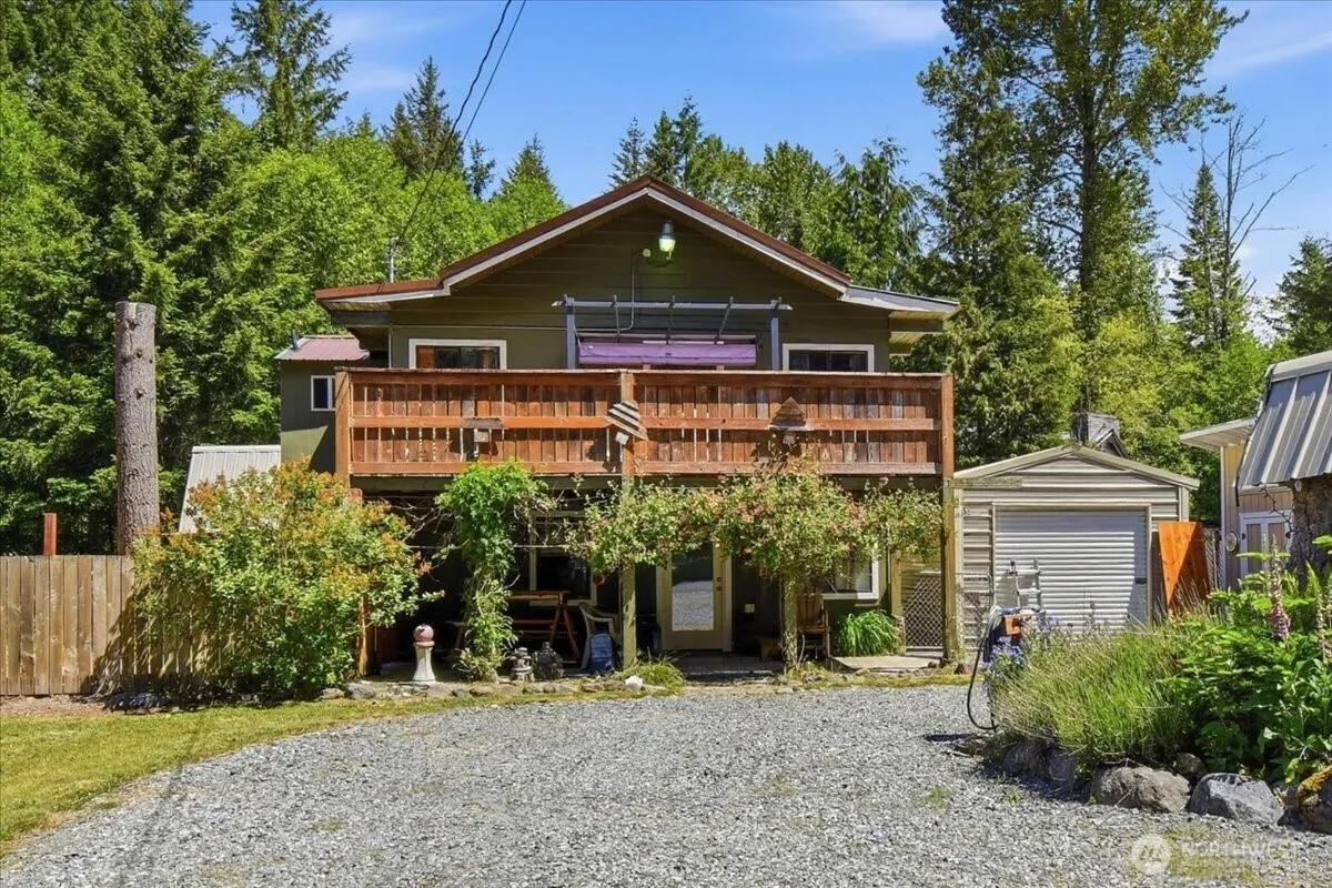 Property photo for 116 Mountain View Drive N, Ashford