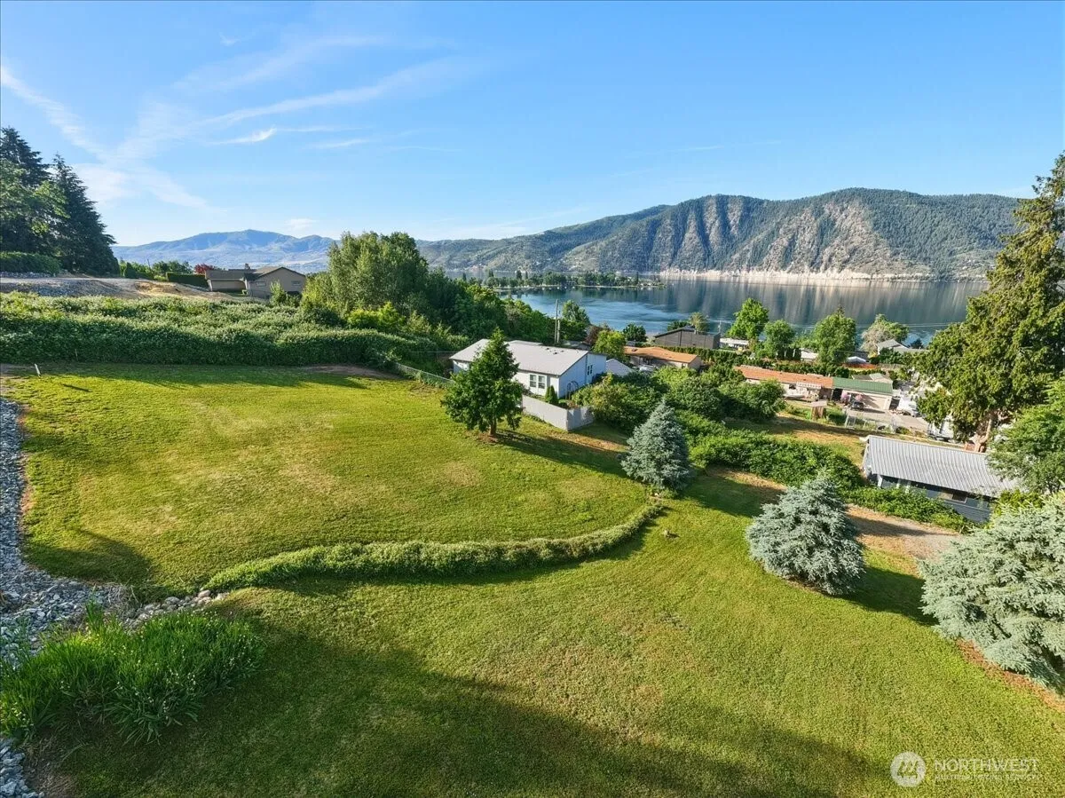 Property photo for 241 Lakeshore Drive, Manson