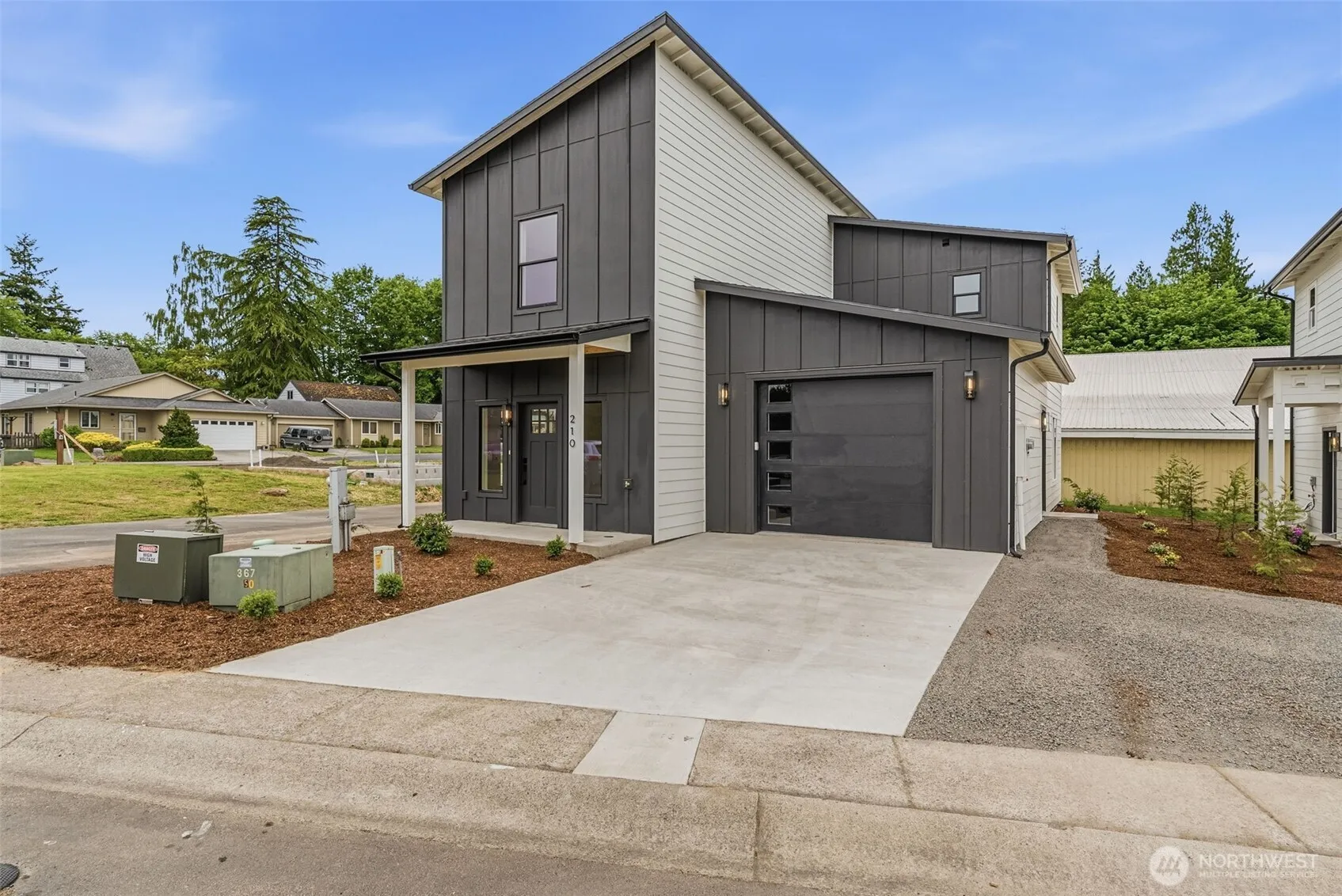 Property photo for 210 Glengate Street, Cathlamet