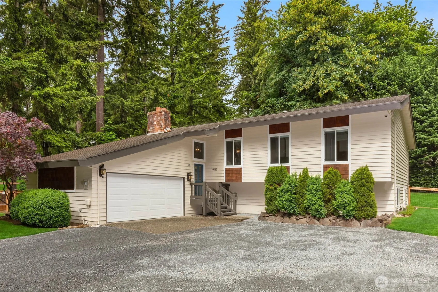 Property photo for 19122 181st Avenue Ne, Woodinville photo 2