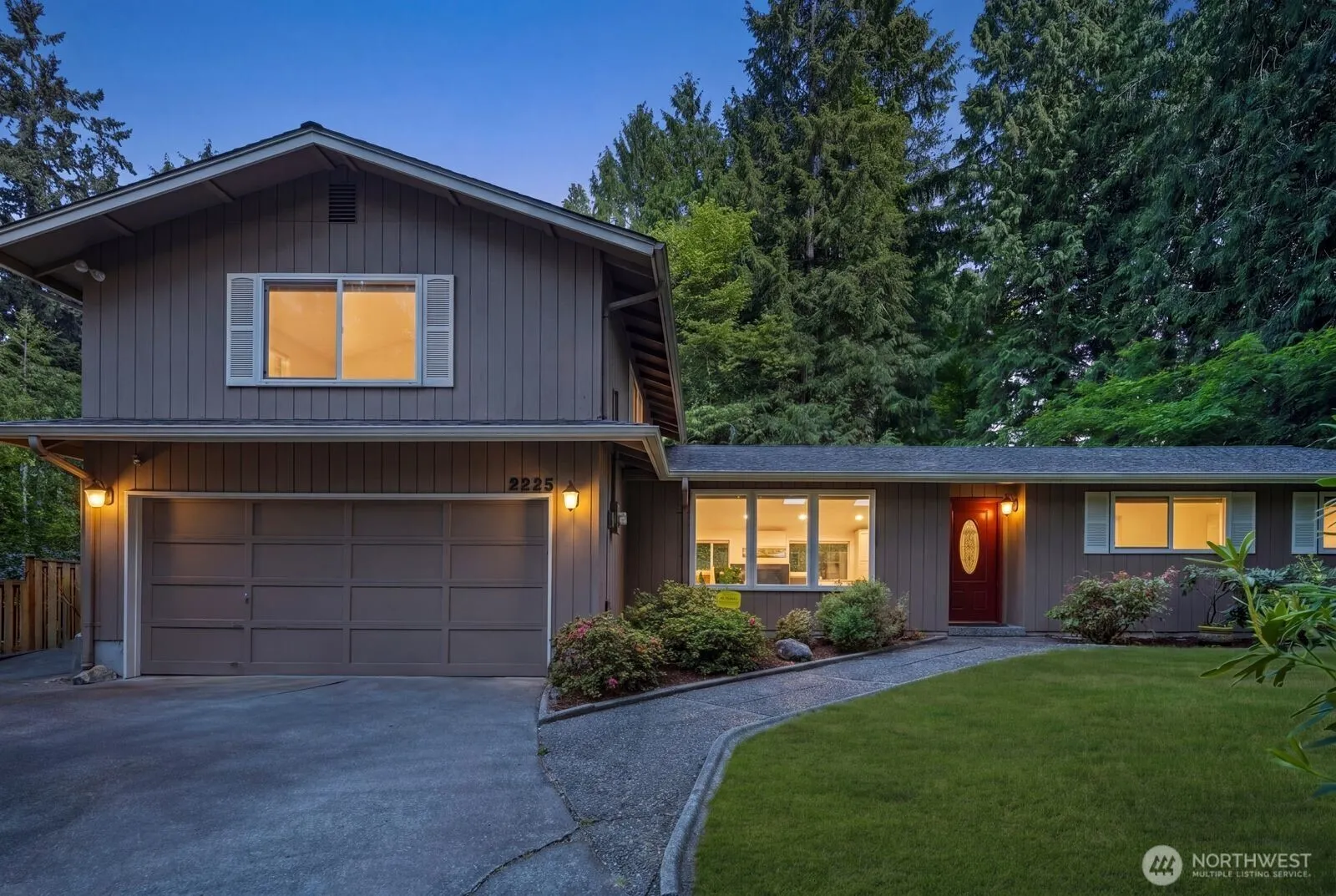 Property photo for 2225 107th Avenue E, Edgewood