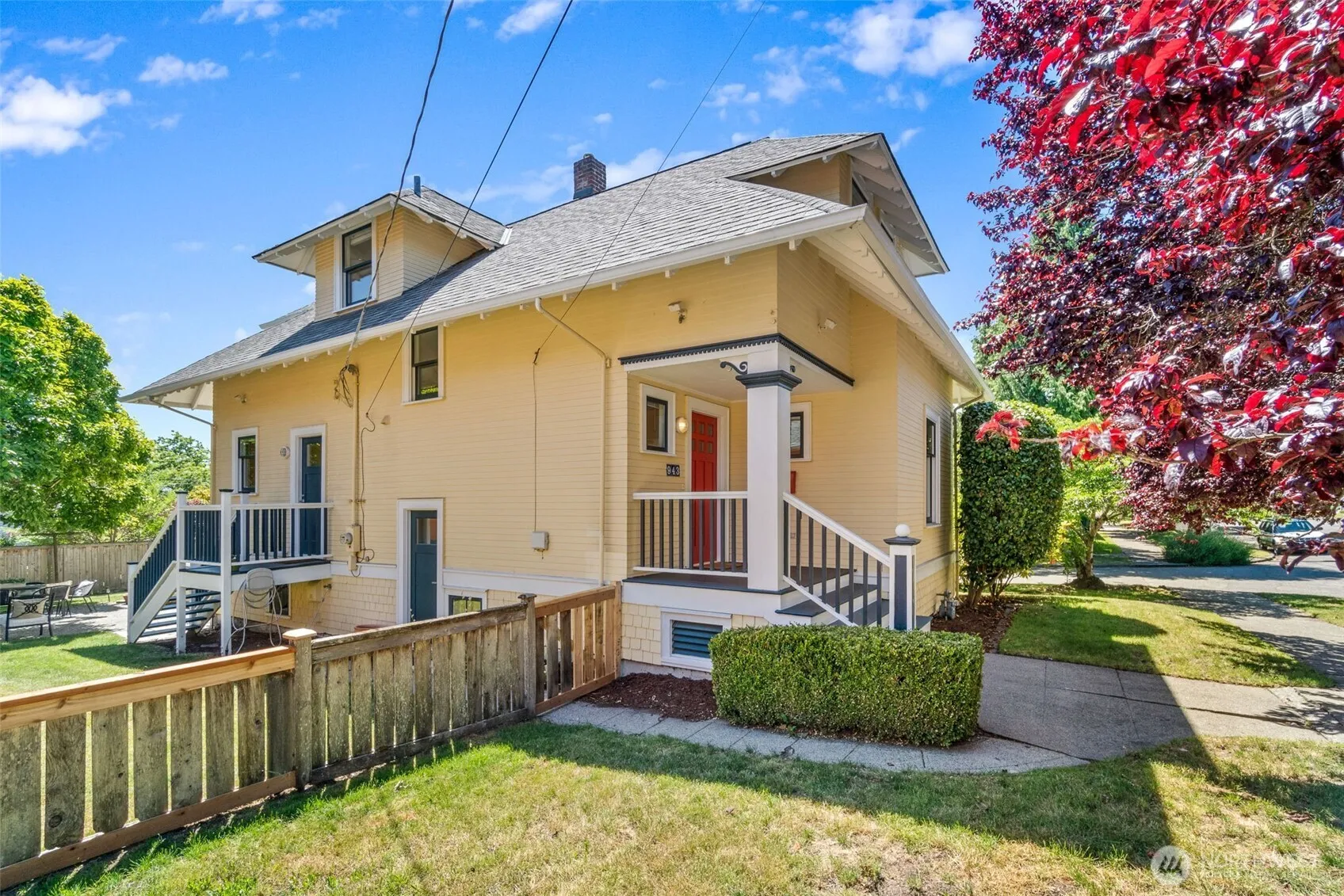 Property photo for 943 Nw 60th Street, Seattle