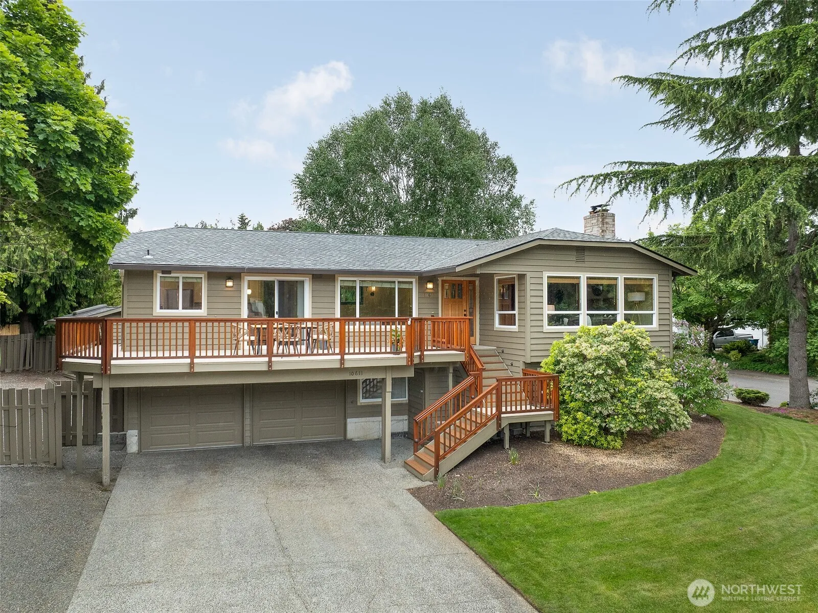 Property photo for 10611 237th Place Sw, Edmonds photo 3