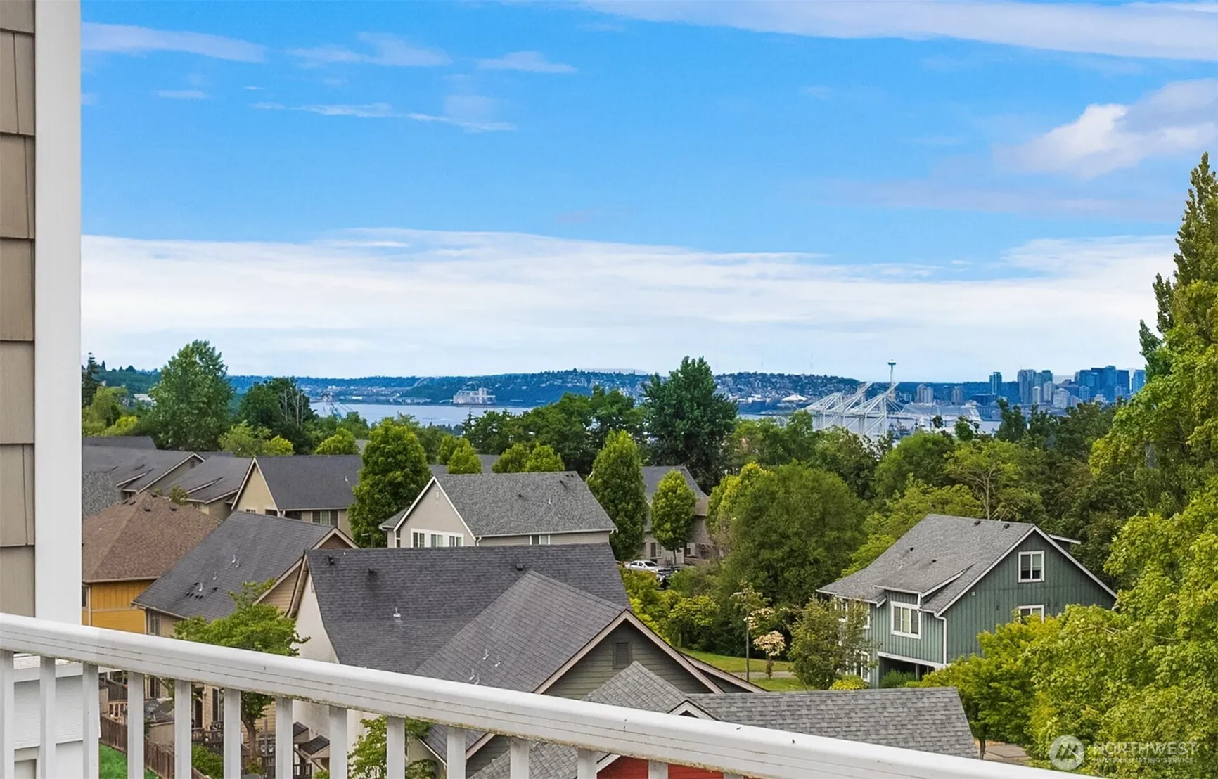Property photo for 2830 Sw Raymond Street #301, Seattle photo 3