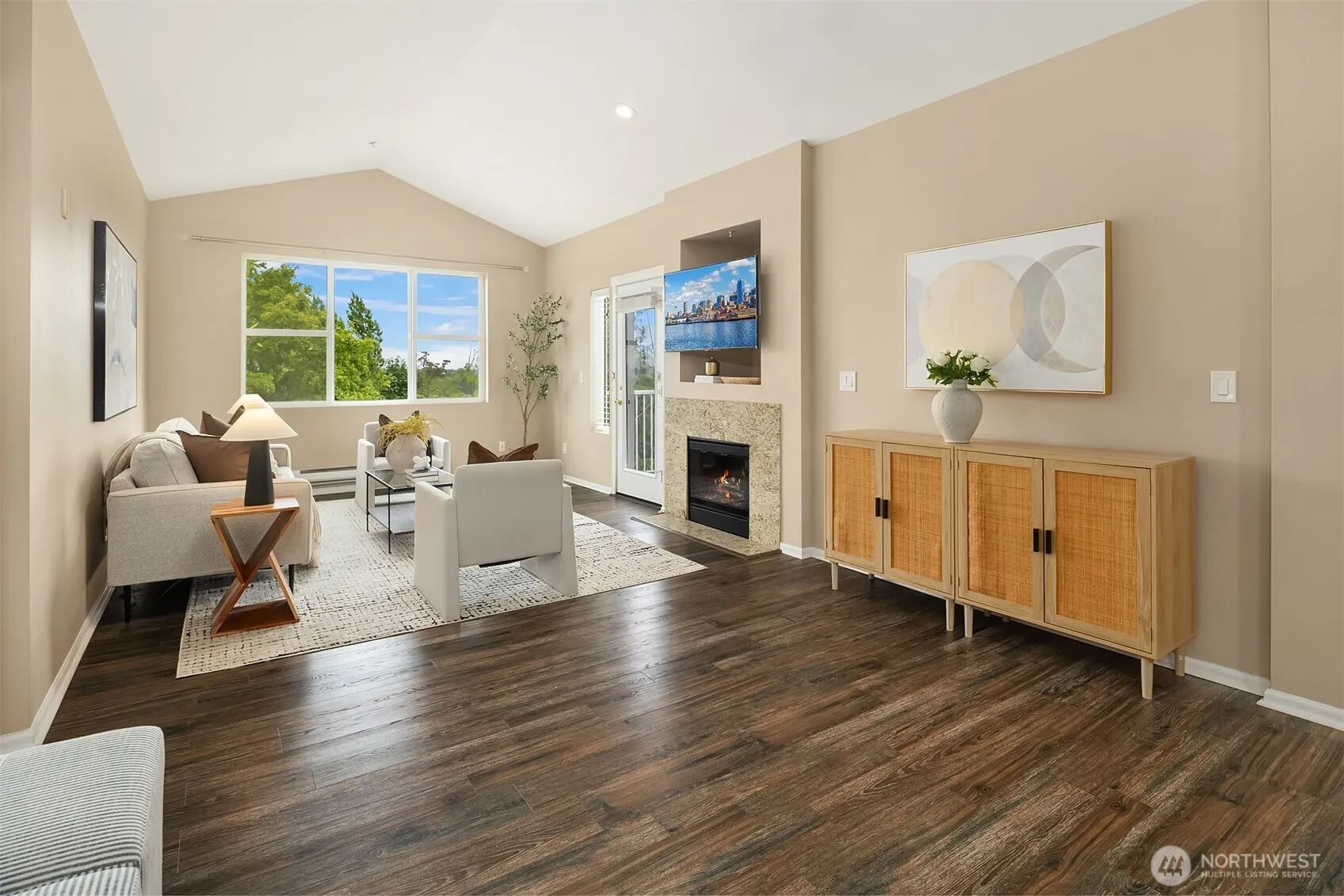 Property photo for 2830 Sw Raymond Street #301, Seattle photo 4