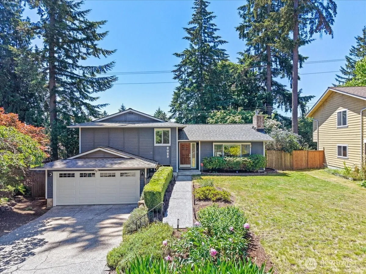 Property photo for 9023 Ne 132nd Place, Kirkland