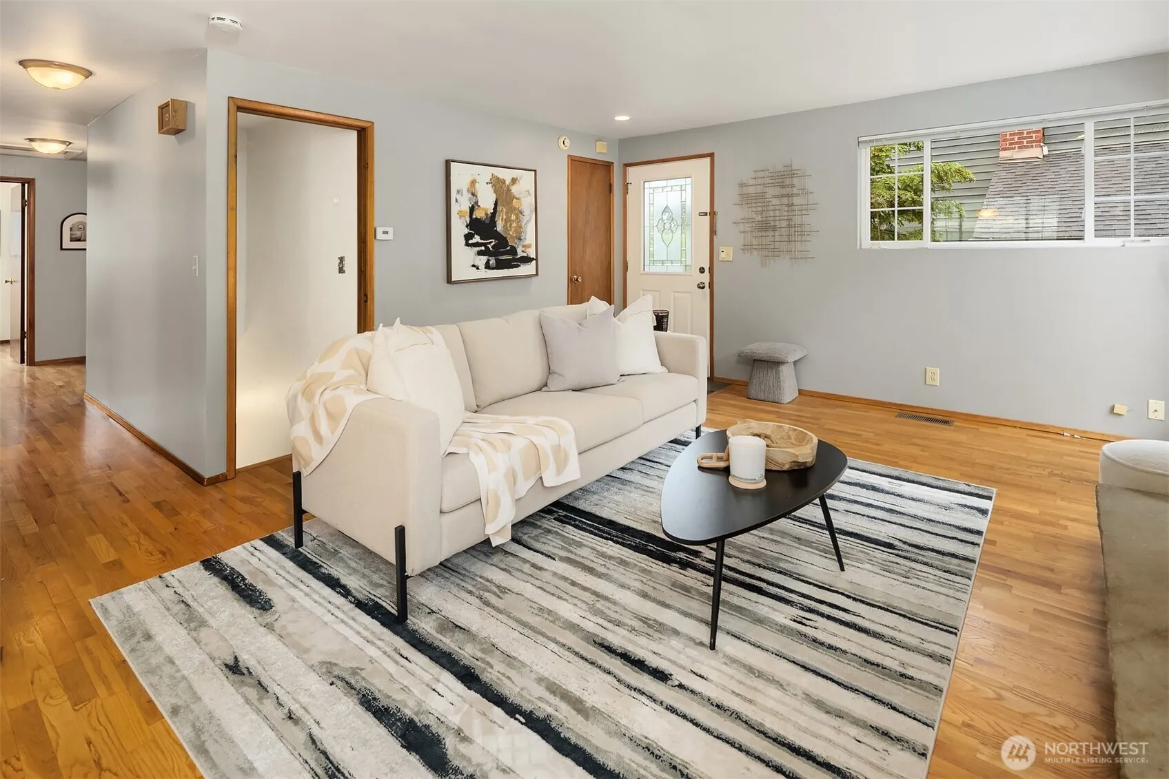 Property photo for 225 32nd Avenue E, Seattle photo 5