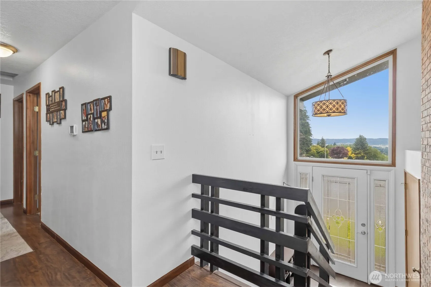 Property photo for 209 Curtis Drive, Longview photo 3