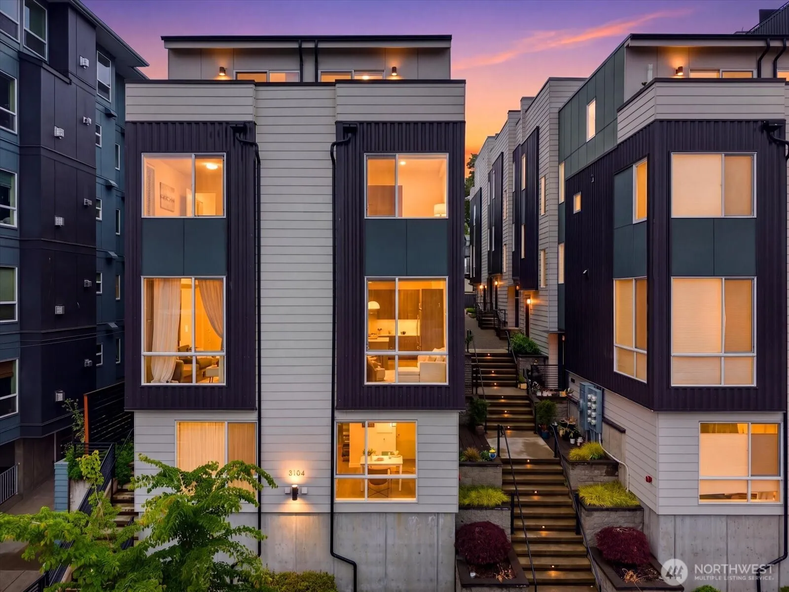 Property photo for 3104 Sw Avalon Way #g, Seattle