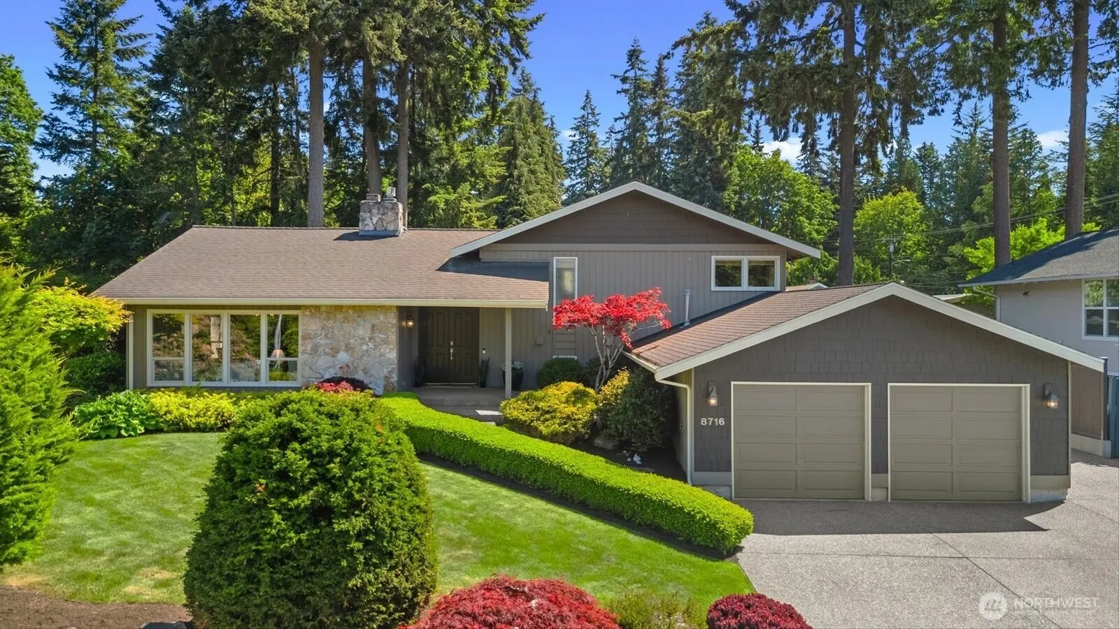 Property photo for 8716 185th Place Sw, Edmonds