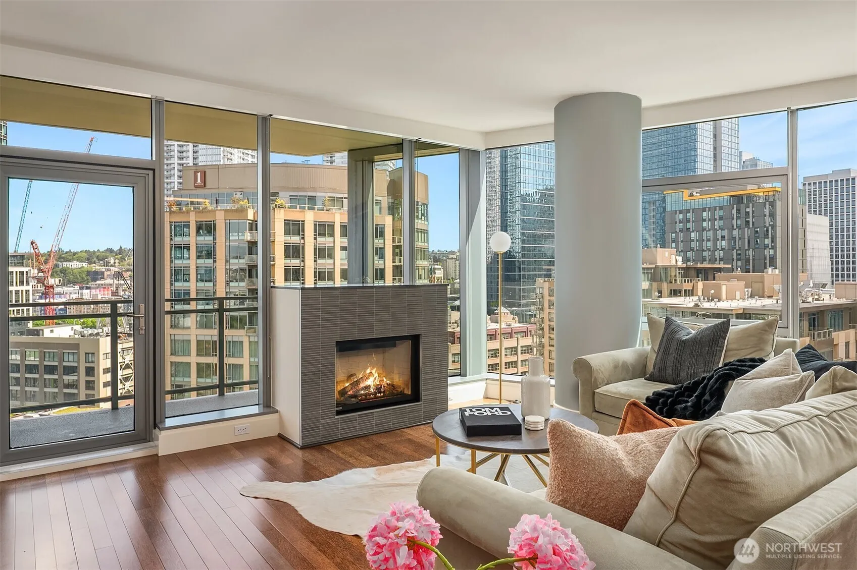 Property photo for 820 Blanchard Street #1605, Seattle photo 2