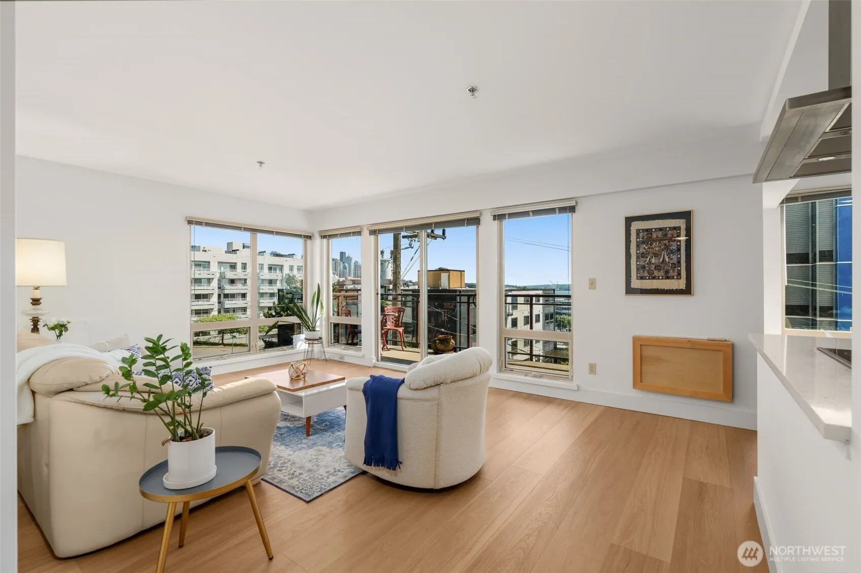 Property photo for 500 Fifth Avenue W #505, Seattle photo 5