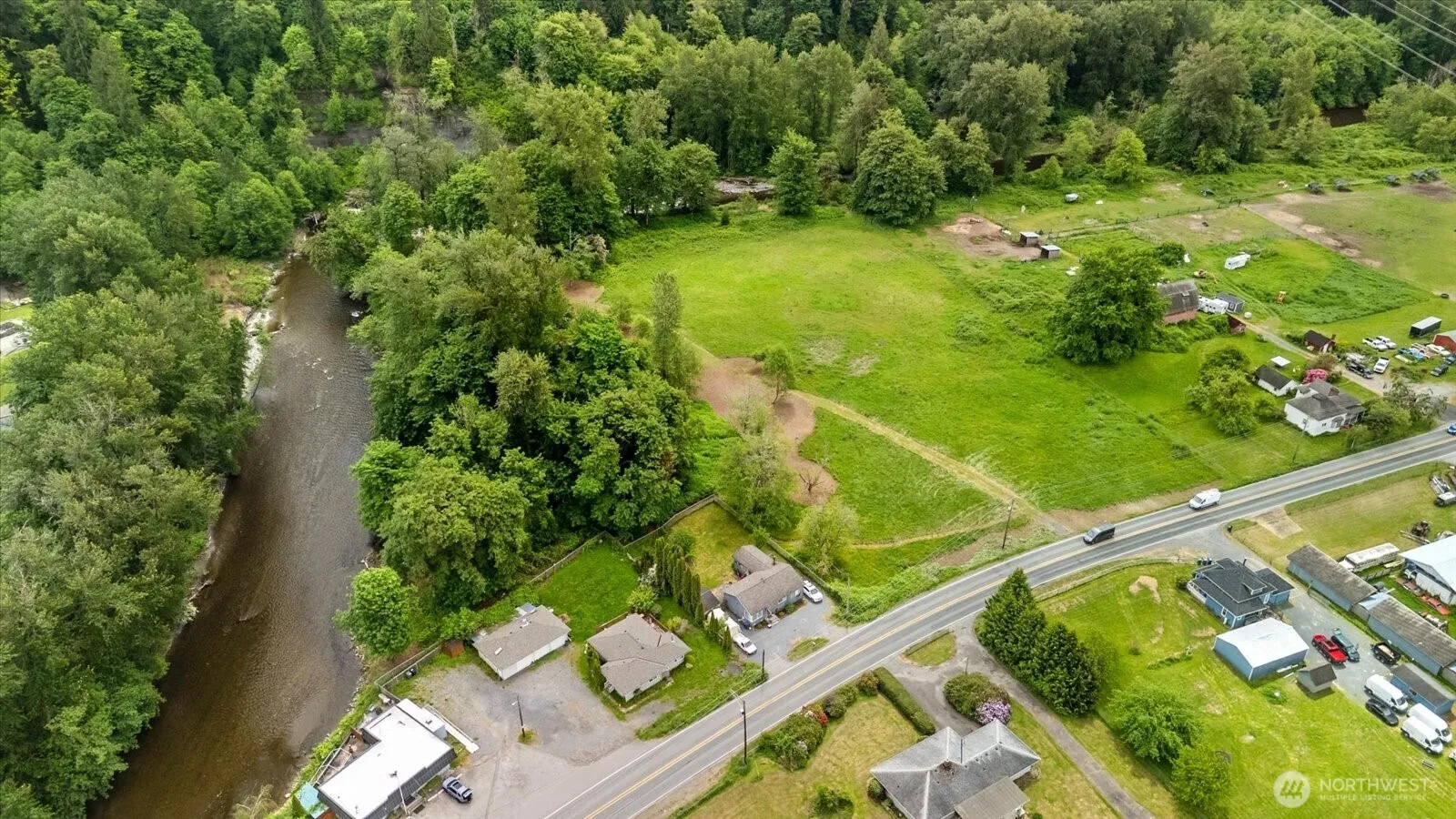 Property photo for 6 Xxx S Machias Road, Snohomish photo 3
