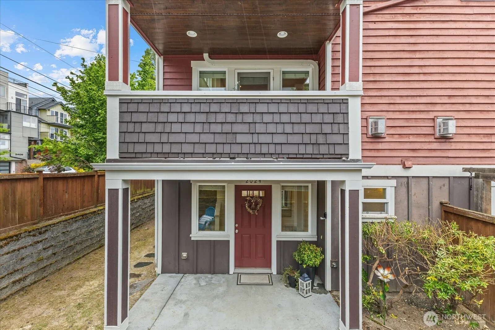 Property photo for 2024 W Bertona Street, Seattle photo 2