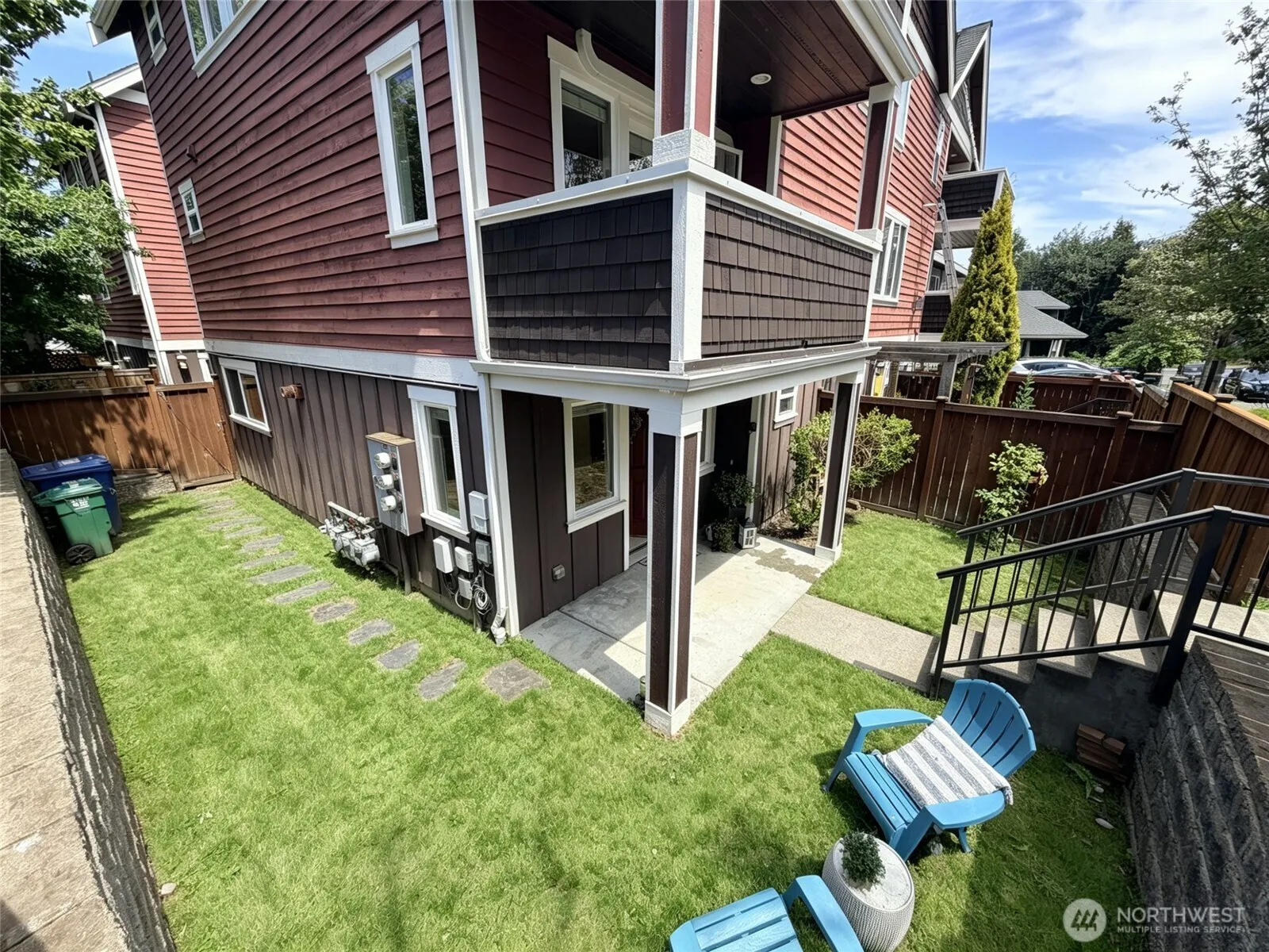 Property photo for 2024 W Bertona Street, Seattle photo 4