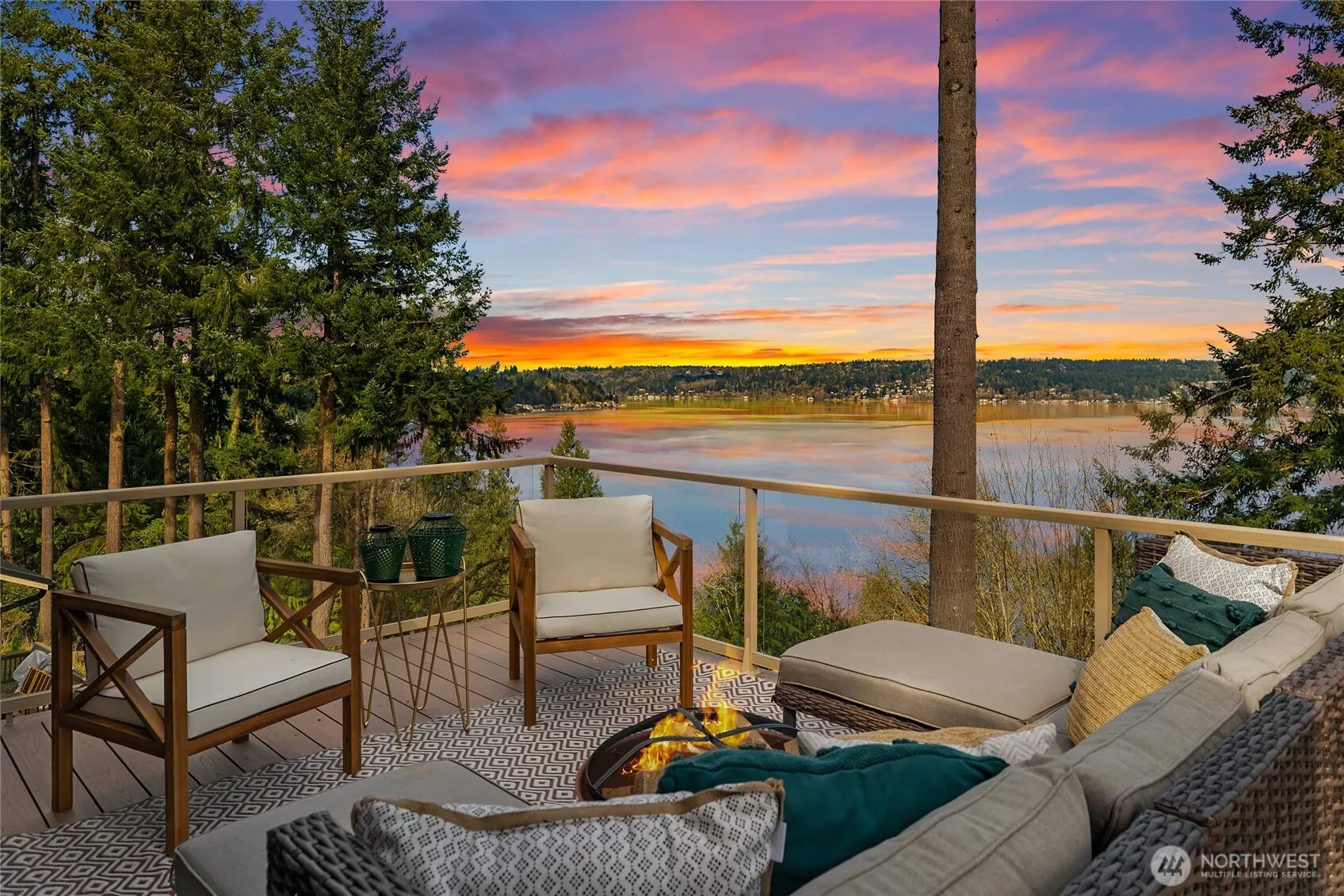 936 170th Place Se, Bellevue