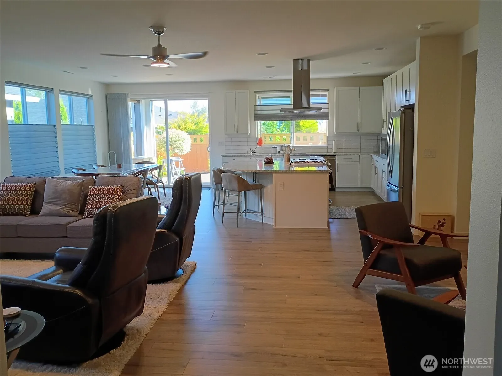 Property photo for 17913 150th Street E, Bonney Lake photo 3