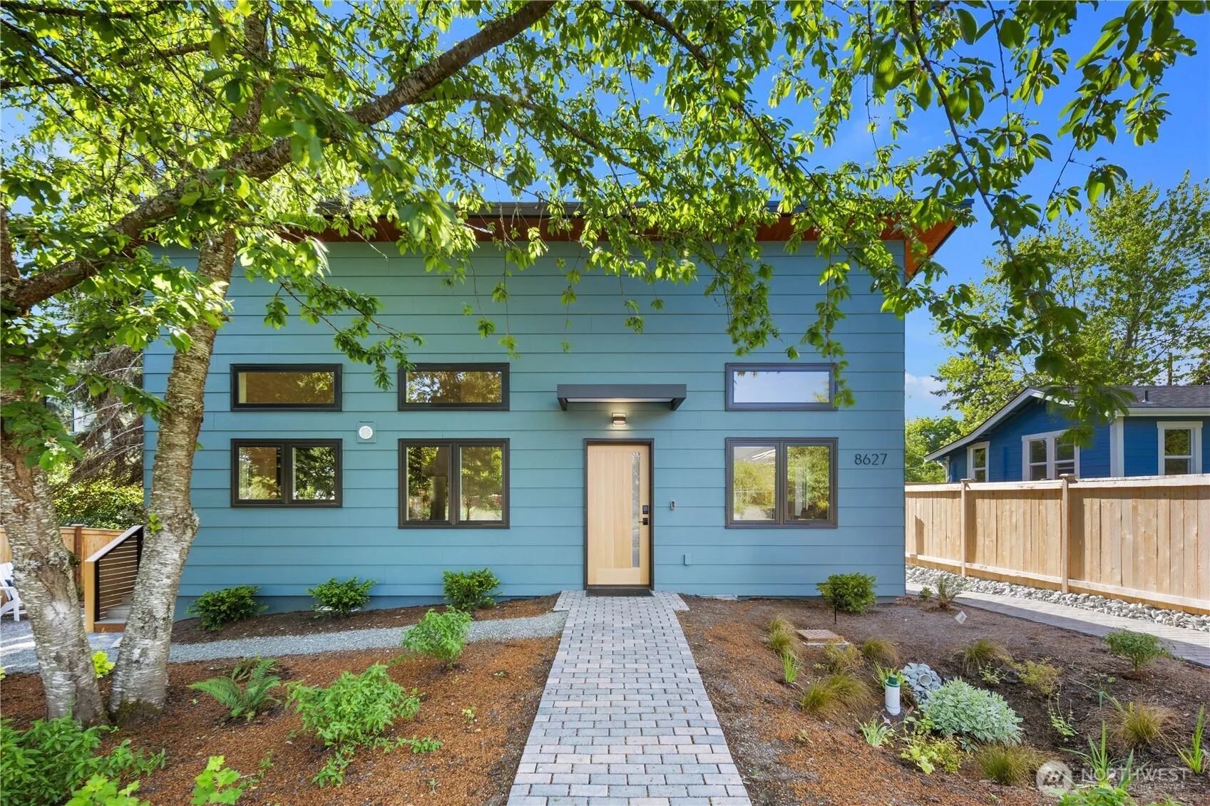 Property photo for 8627 30th Avenue Sw, Seattle