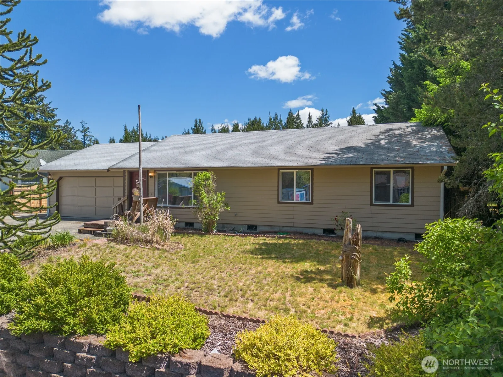 Property photo for 70 E Sycamore Place, Shelton