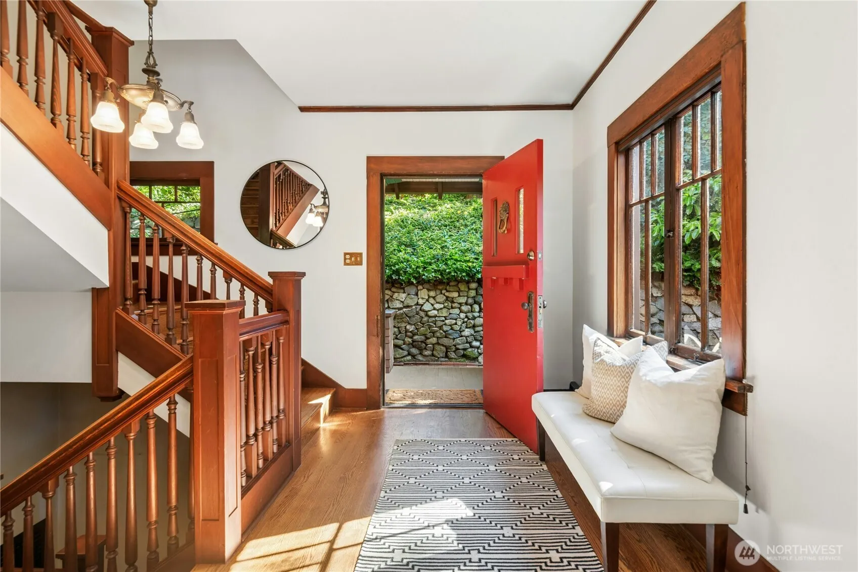 2077 E Howe Street, Seattle
