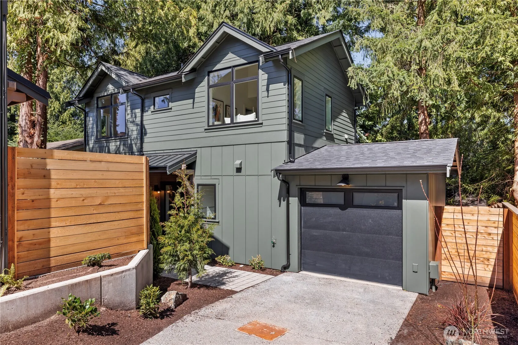 Property photo for 3022 Ne 95th, Seattle