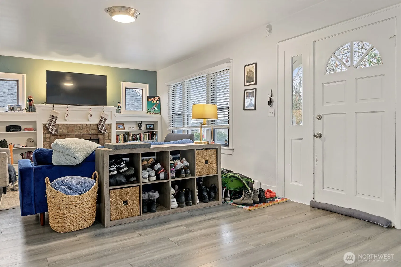 Property photo for 6110 8th Avenue Nw, Seattle photo 4