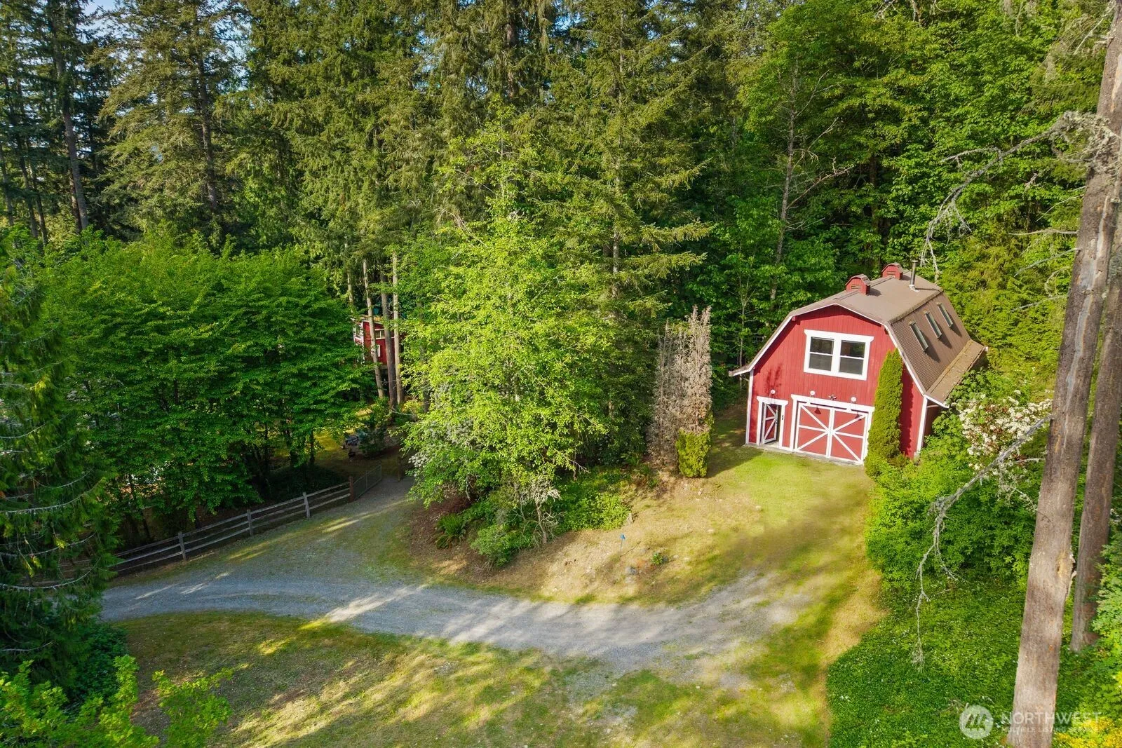 Property photo for 16464 239th Avenue Se, Issaquah photo 3
