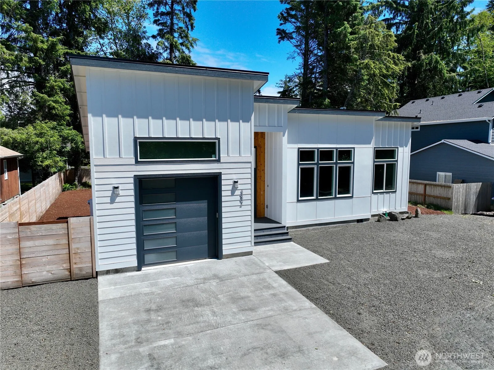 Property photo for 382 Lake View Loop Ne, Ocean Shores photo 5