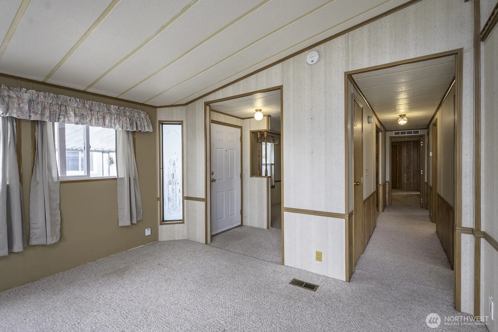 Property photo for 2240 W Broadway Avenue #221, Moses Lake photo 4