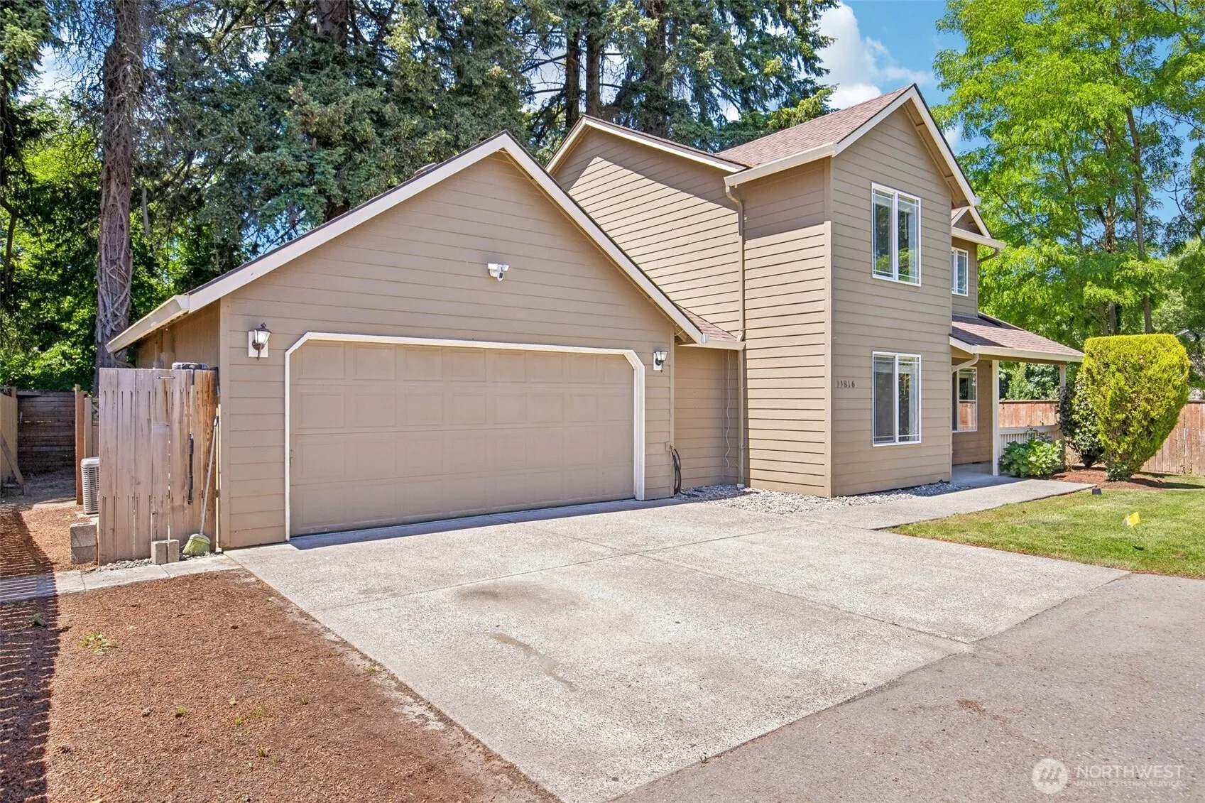 Property photo for 11816 Ne 40th Place, Vancouver photo 2