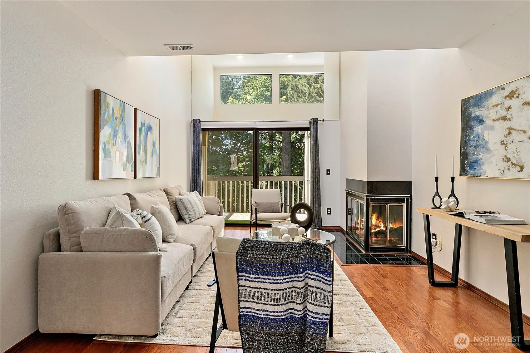 10819 Ne 37th Place #332, Bellevue