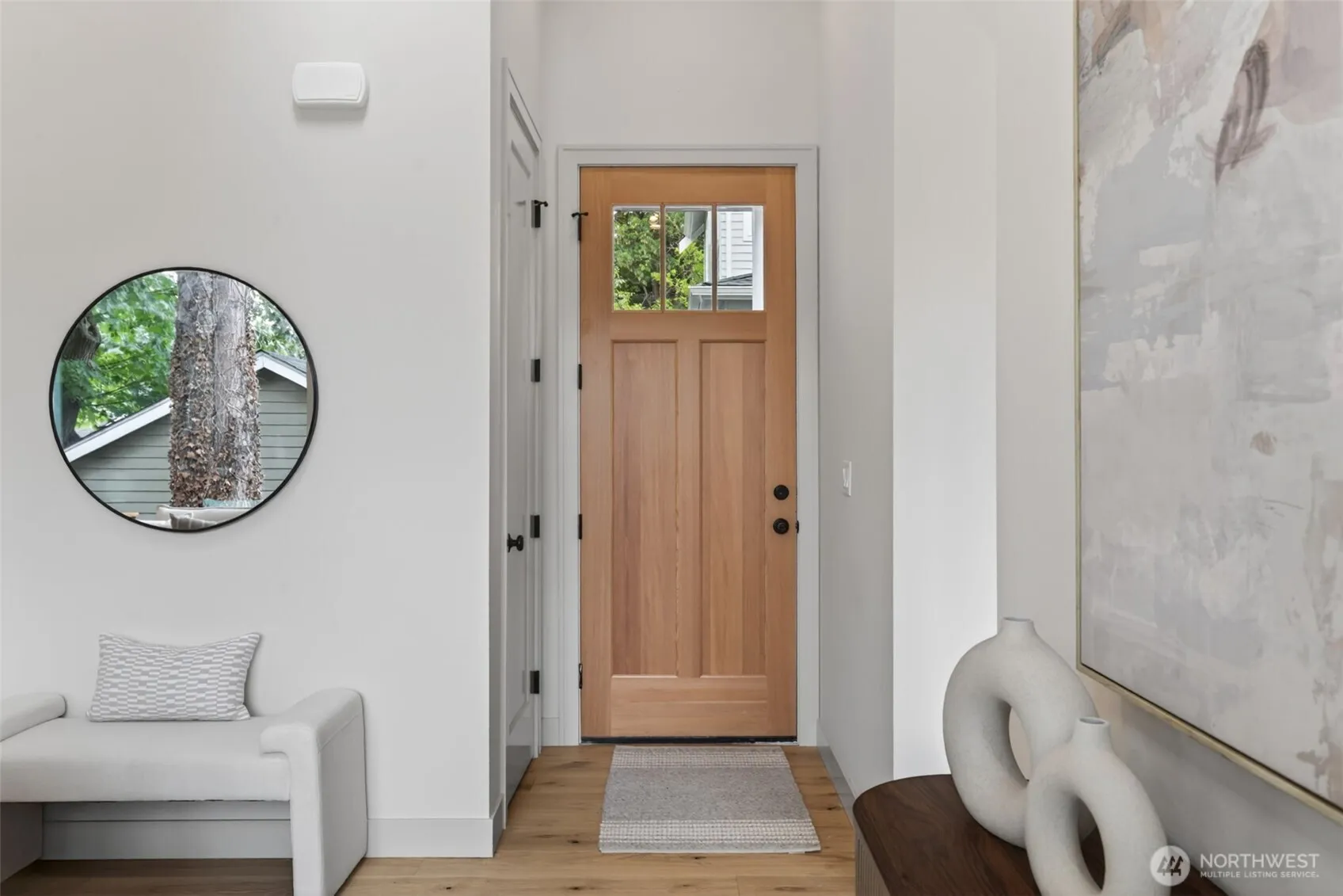 Property photo for 11737 40th Avenue Ne #b, Seattle photo 2