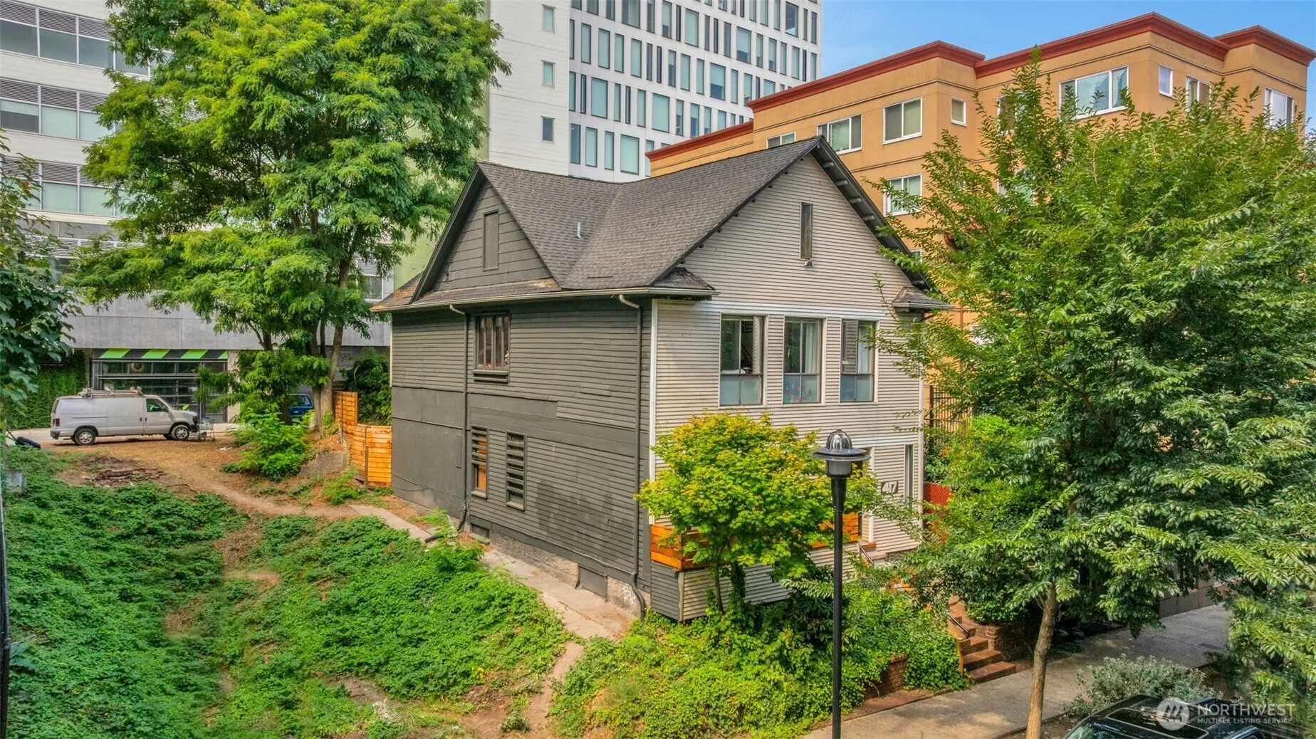 Property photo for 417 Minor Avenue N, Seattle, WA 98109