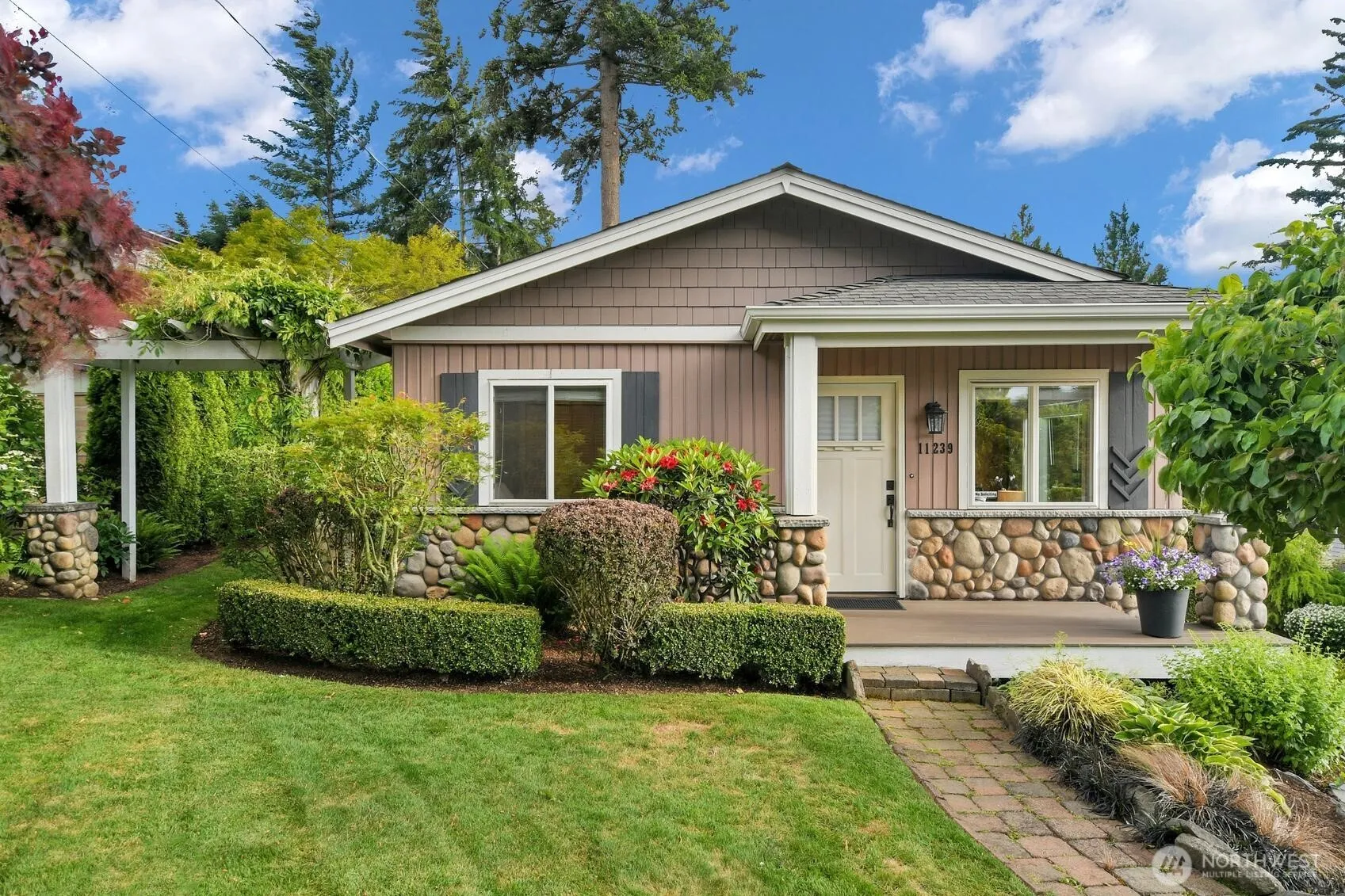 Property photo for 11239 Ne 91st Street, Kirkland