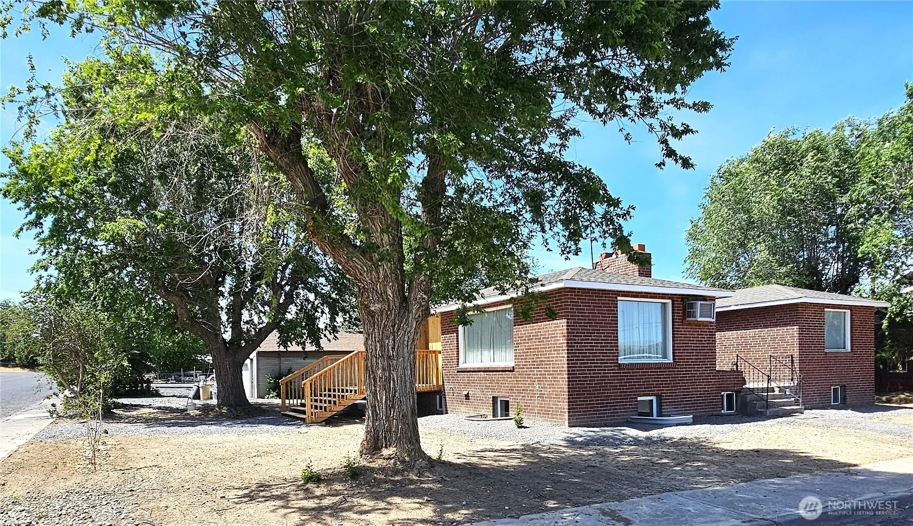 Property photo for 134 4th Avenue Se, Soap Lake