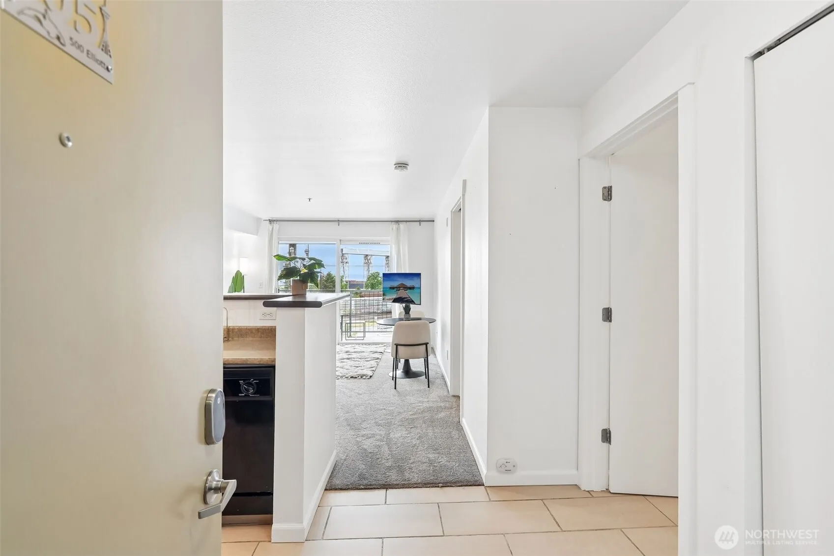 Property photo for 500 Elliott Avenue W #405, Seattle photo 4