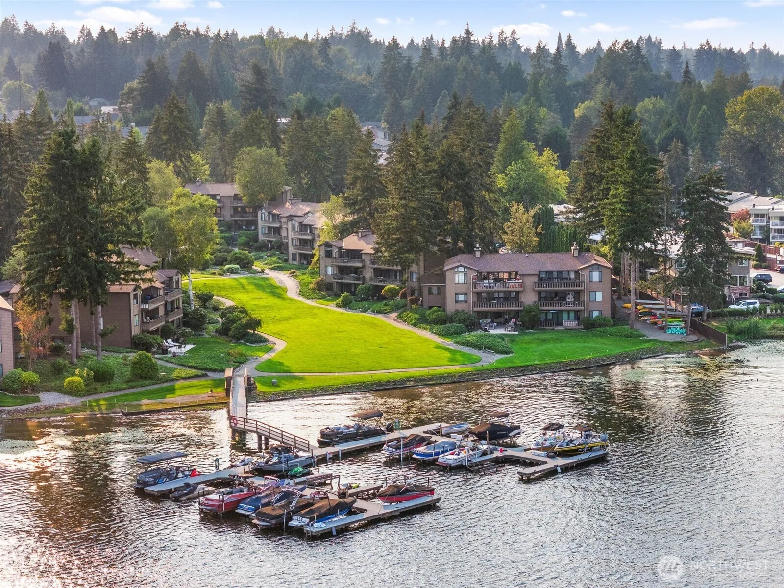 17498 Ne 40th Place #i1, Redmond