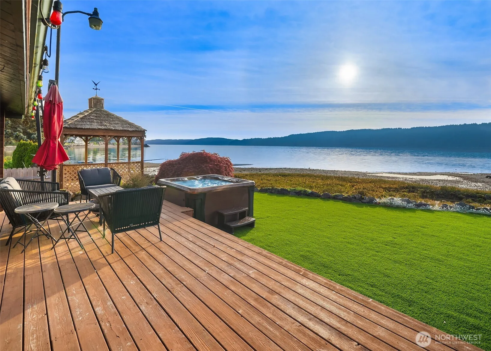 Property photo for 26190 N Highway 101, Hoodsport