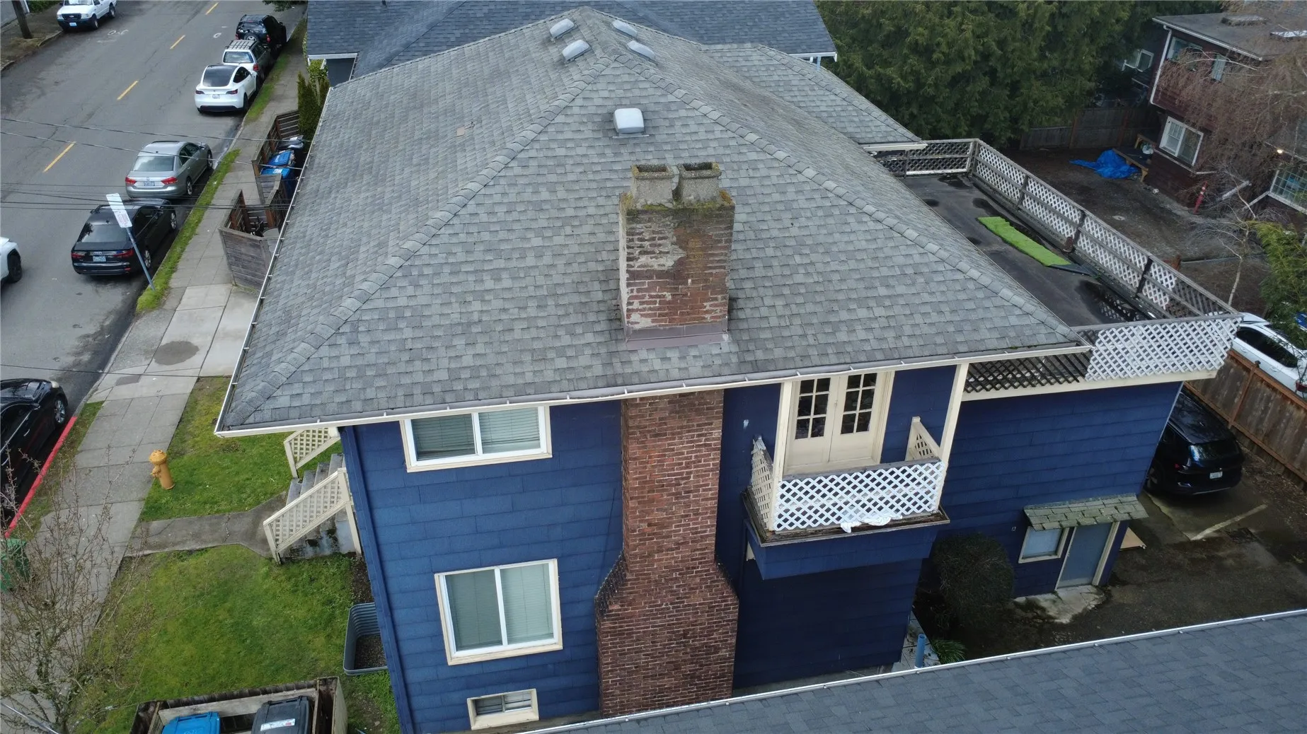 Property photo for 5026 20th Avenue Ne, Seattle photo 2