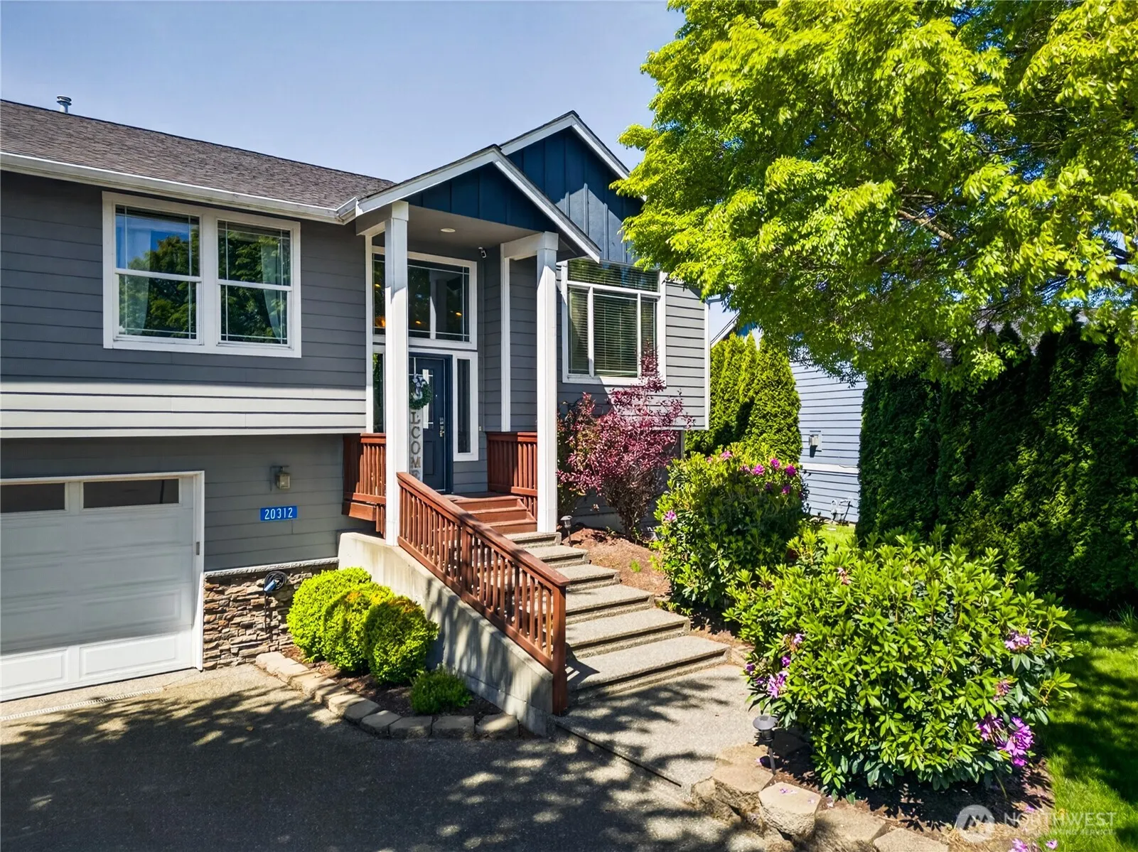 Property photo for 20312 Christie Place, Burlington