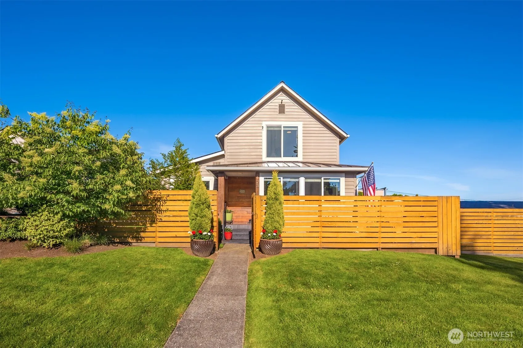 Property photo for 123 Avenue E, Snohomish